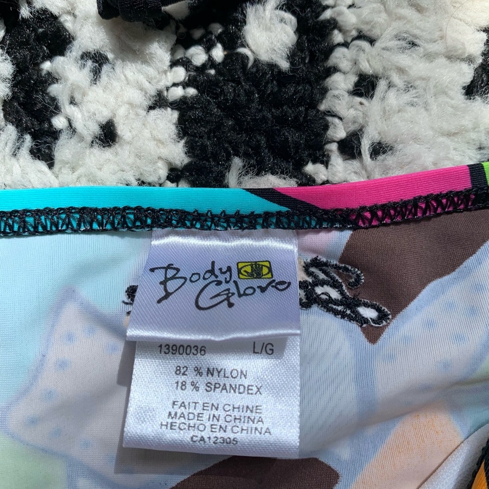 Body Glove colourful bikini set - Picture 6 of 12